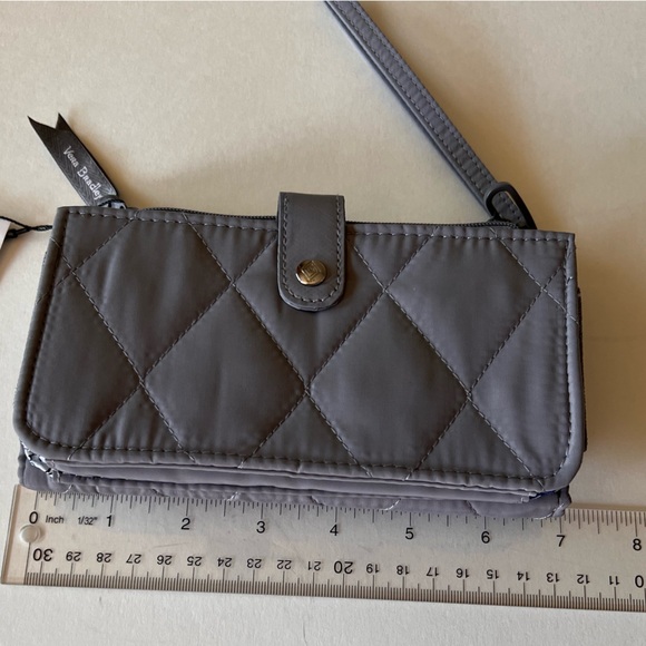 Vera Bradley- RFID Smartphone Wristlet- Frost Gray - New with Tags - Picture 13 of 16